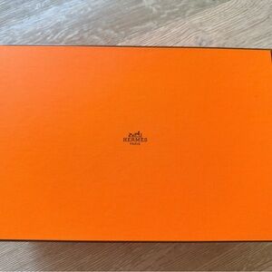 Hermes Orange Storage Box with tissue and ribbon size 11.2 x 6.5 x 3.8 in